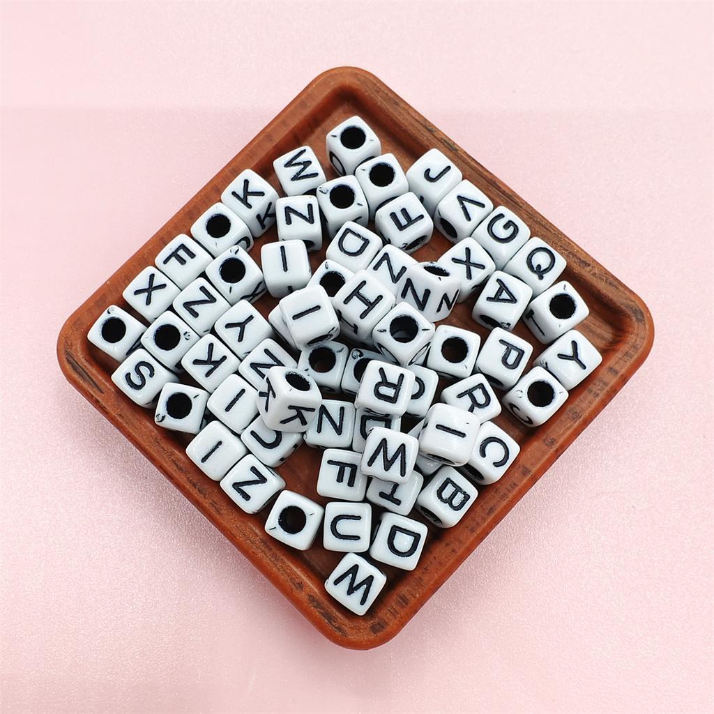 100Pcs Letter Jewelry Accessories Mixed Color Flat Bead Acrylic Loose Beads Square Bead New High-quality