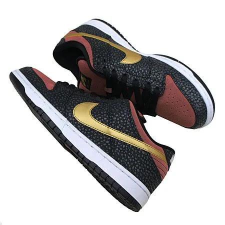 Nike Dunk Low Premium SB QS 'Walk Of Fame' (Unisex) Black / Metallic Gold Skate Shoes 504750 076