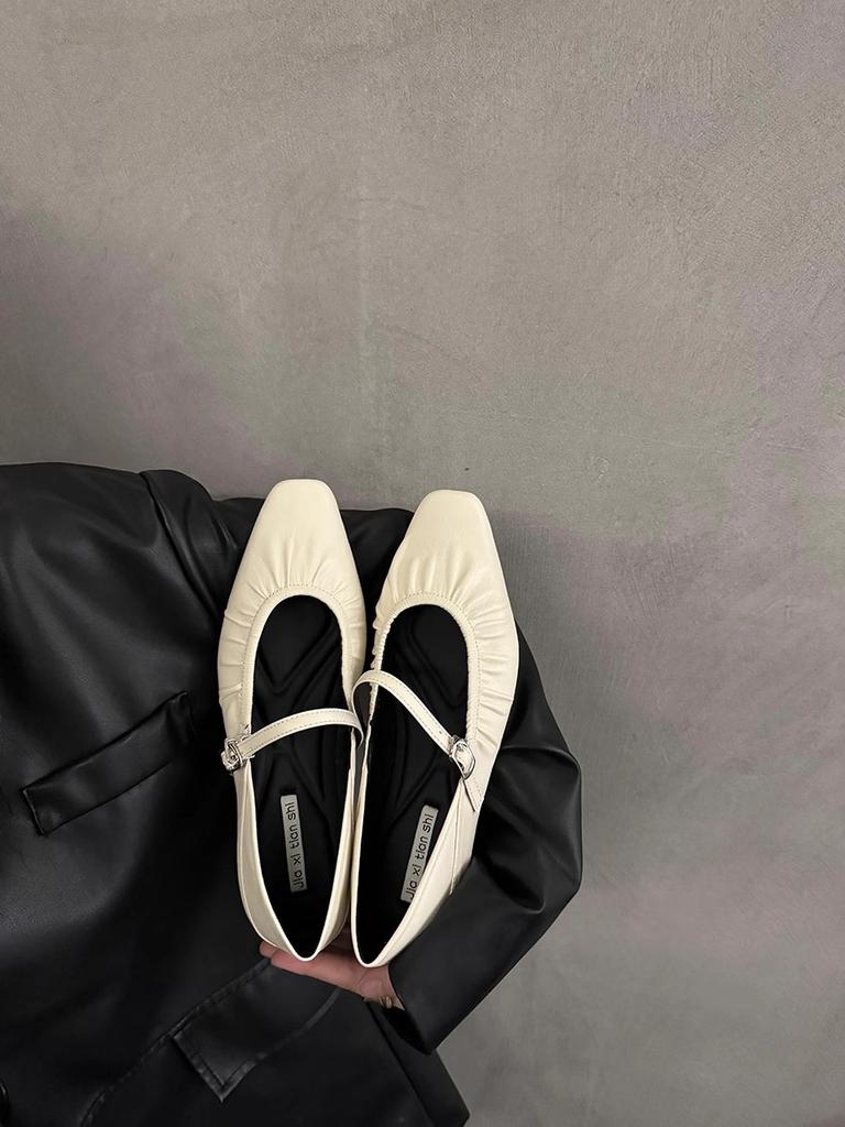 Flat-soled Silver Single Shoes Women's Strap Heel French Spring and Autumn 2025 New One-pedal Soft Sole with Skirt Mary Jane Single Shoes