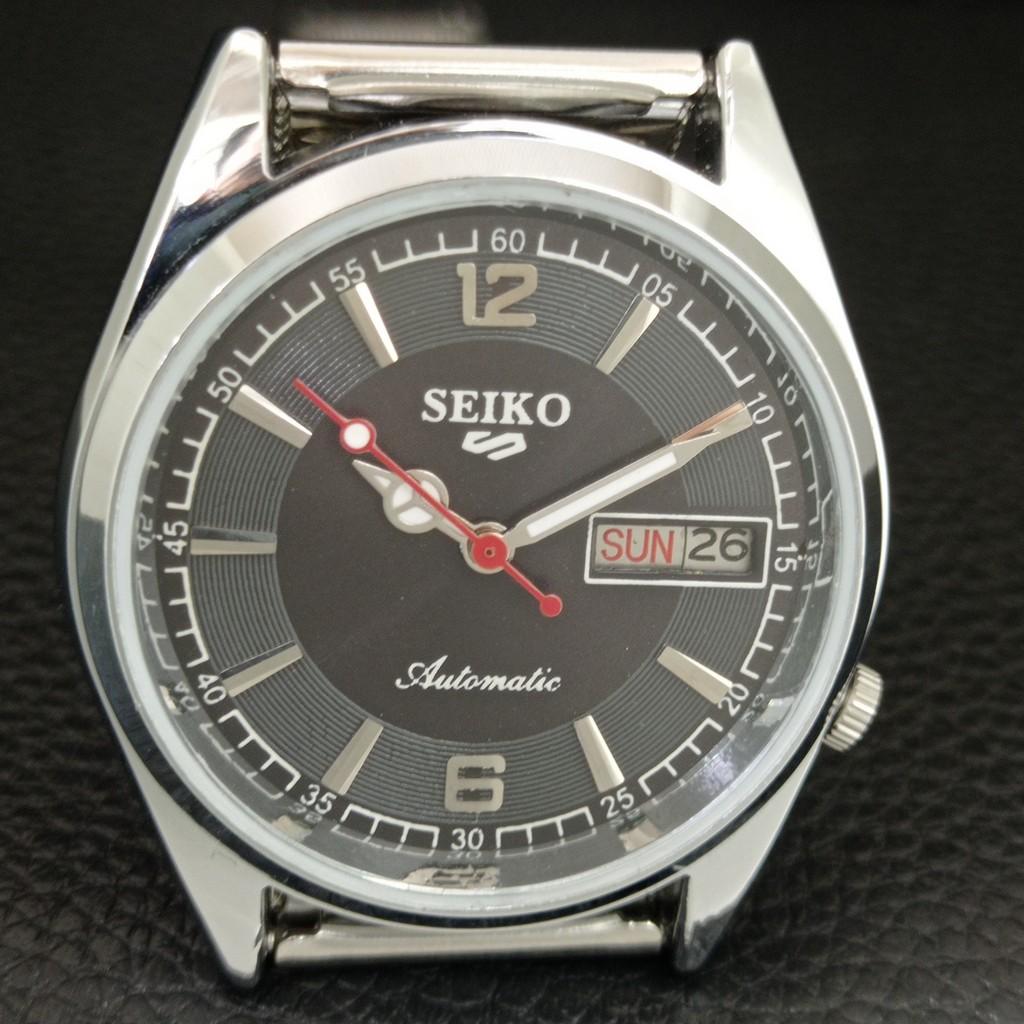 ВИНТАЖНЫЕ АВТОМАТИЧЕСКИЕ SEIKO 5 ВОССТАНОВЛЕННЫЕ ЯПОНСКИЕ МУЖСКИЕ ЧАСЫ С ЧЕРНЫМ ЦИФЕРБЛАТОМ a446352-1