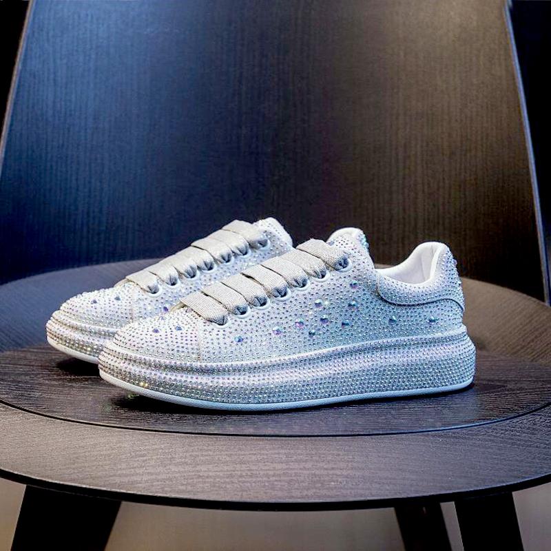 Модные кожаные низкие кроссовки с горячими бриллиантами для мужчин и женщин, красные, на шнуровке, повседневные папины кроссовки, спортивная обувь больших размеров 45, 46 A8