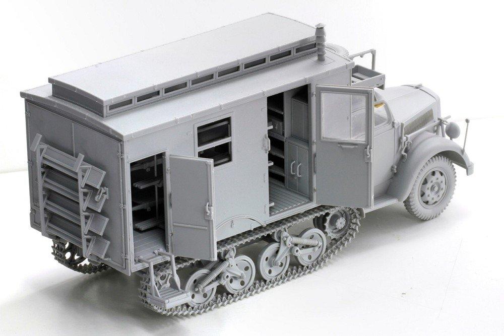 Cyber Hobby 1/35 WWII German Sd.Kfz.3 Maultier Field Ambulance Plastic Model