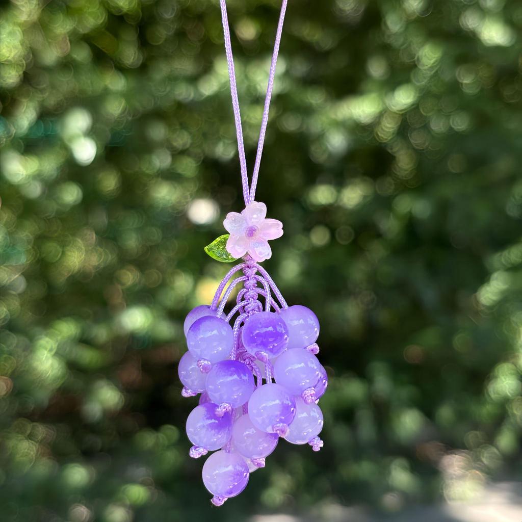 Grape Pendant Gradient Charm: Car Bag Ornament & Cultural Scenic Gift In Resin