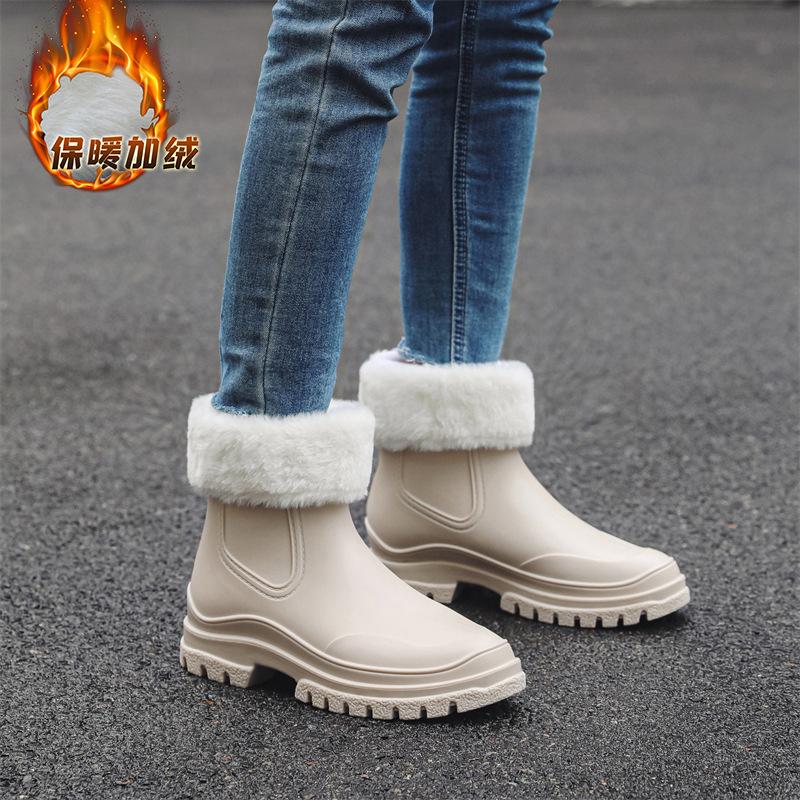 Новые модные короткие ПВХ дождевые ботинки женские теплые и флисовые нескользящие водные ботинки ботинки Мартин водонепроницаемые бахилы резиновые сапоги