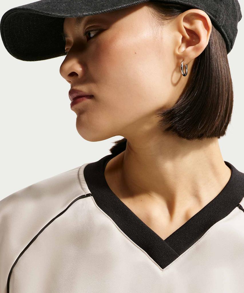 Nike Спортивный топ оверсайз из сатина W - Светлая кость: Черный / Ih1331-072