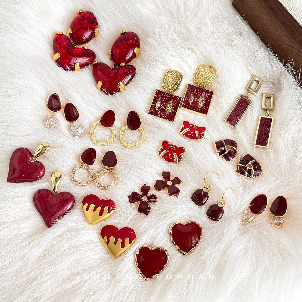 French Vintage Red Geometric Earrings: Retro Style, High-End Luxury Drip Glaze, Unique Niche Design