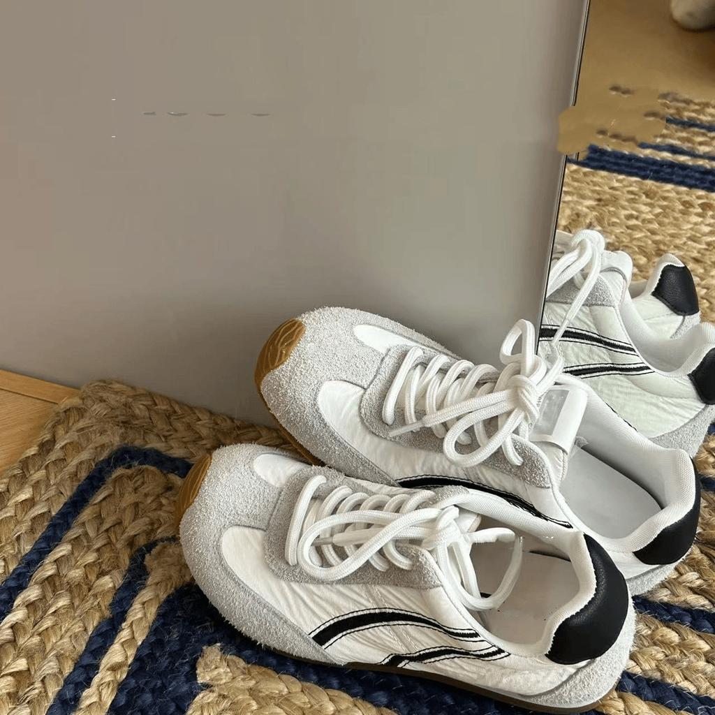 Уродливые милые балетки в тон немецкой обуви женские кроссовки 2025 года новые модные универсальные туфли на плоской подошве со шнуровкой для спорта и отдыха Forrest Gum