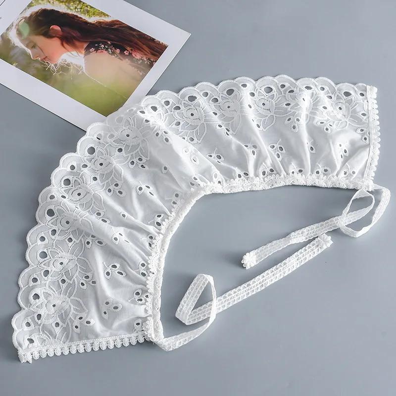 Female Hollow Out Lapel Fake Collar Shawl for Women Vintage Detachable Shirt Collar Blouse Sweater Neckwear Top False Collar