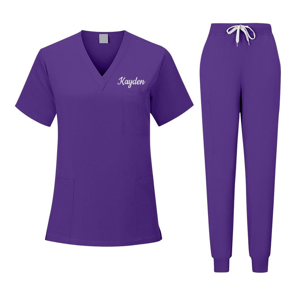 Персонализированный Пользовательский Вышитый Текст Унисекс V-образный вырез Однотонный Быстросохнущая Ткань Тонкая Клиническая Рабочая Одежда Одежда для Ручной Стирки Одежда