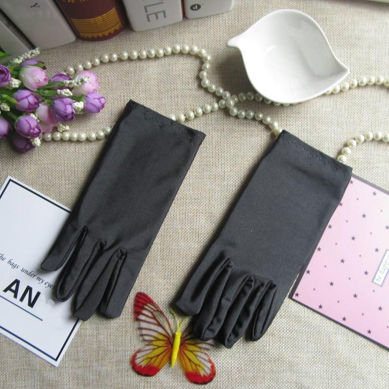 Атласные перчатки для торжеств