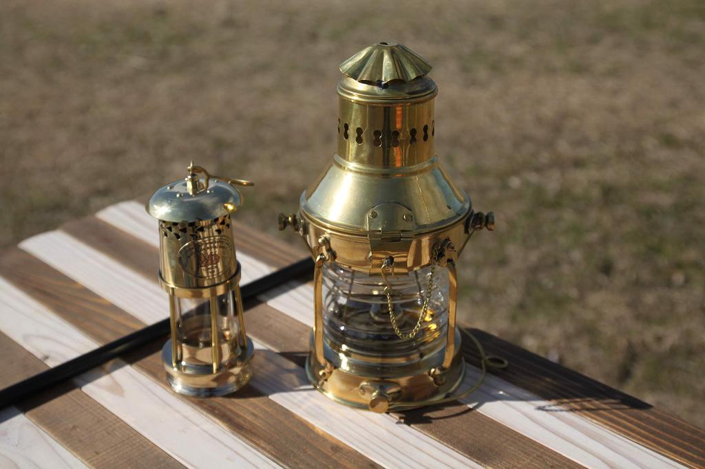 Roost Outdoors Brass Oil Ship Lantern (Brass Oil Lantern, Ship Lamp, Boat Lamp) Nelson Lamp, Anchor Lamp, Kerosene Lantern, Brass Lantern, with Simple