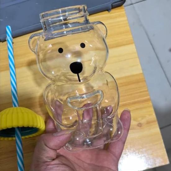 2Pcs Bear Shaped Tumbler with Lid & Straw Cute Leak-Proof Cup for Kids Adults Plastic Cold Drink Cup for Smoothie And Iced Coffee