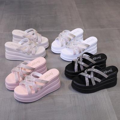 Летние женские тапочки на платформе, со стразами, на танкетке, с перекрестными ремешками, повседневные женские босоножки на высоком каблуке, однотонные шлепанцы