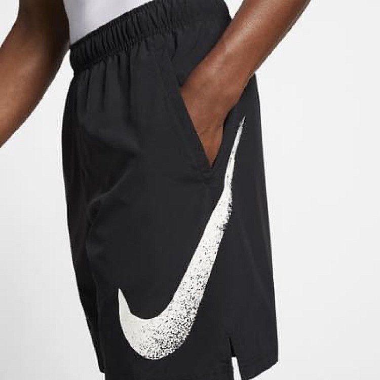 Nike Спортивные шорты мужские черные умеренные CN9755-010