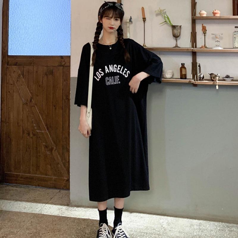 Женское платье-футболка с короткими рукавами, летнее свободное платье длиной выше колена