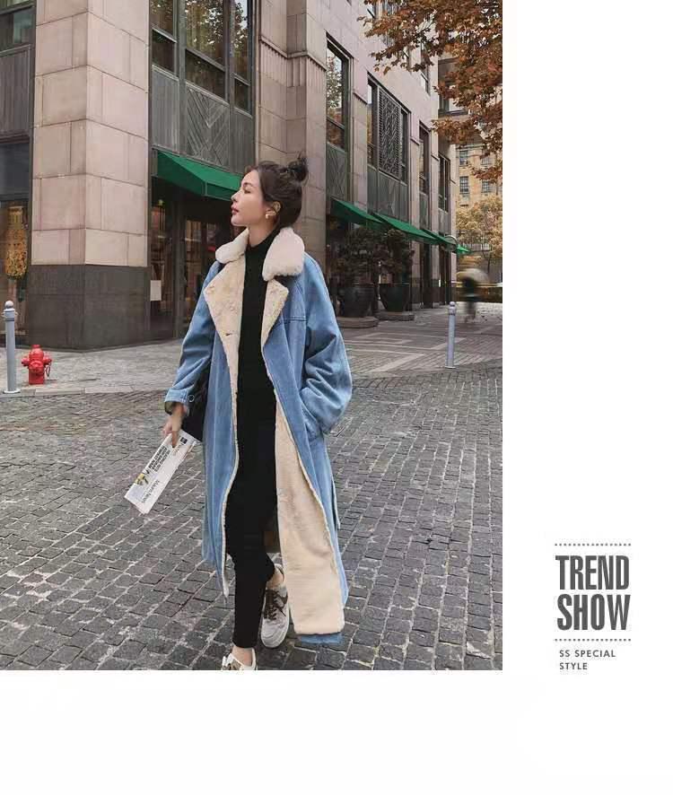 Женская джинсовая парка средней длины с шерстью ягненка (Зимняя коллекция 2025)