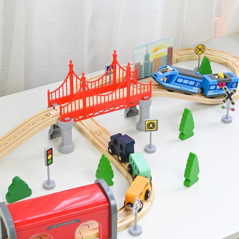 Wooden Track Electric Train Assembling Children'S Train Track Early Education Educational Bridge Track Toy