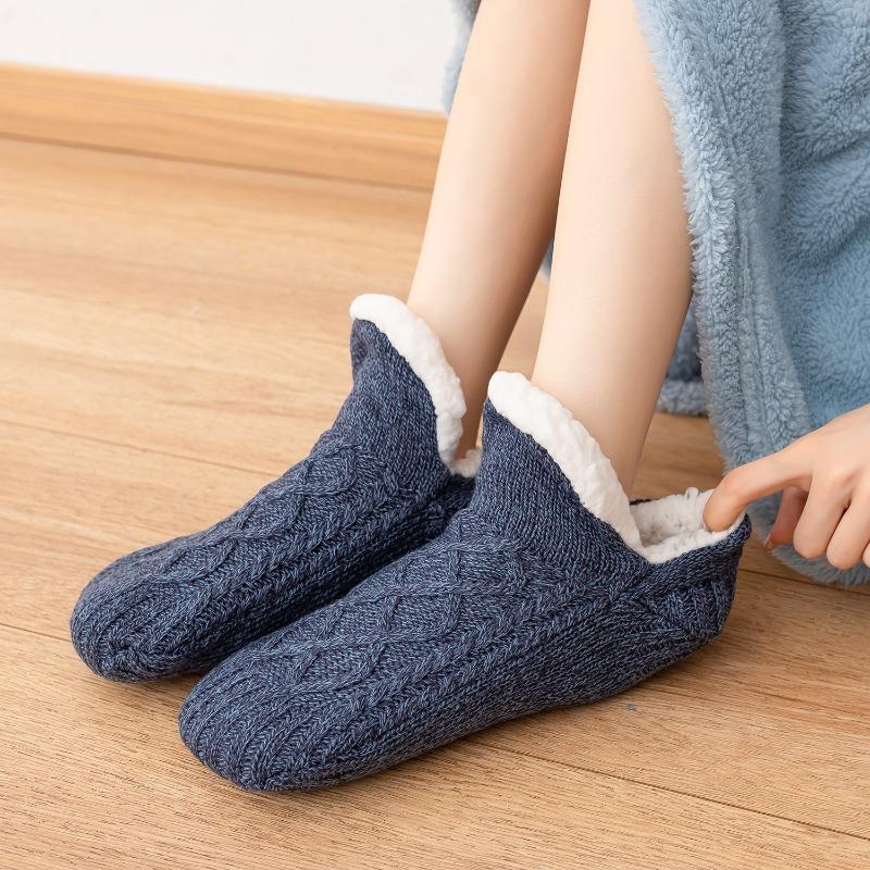 Fall and Winter Floor Socks Home Warm Women Men Socks Snow Sleep Carpet Slippers Men Non-slip Yoga Socks 2026