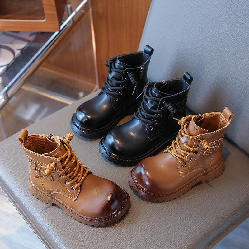 Девочки ботинки Мартин британский стиль два хлопка короткие ботинки 2025 новый осень и зима бархат мальчики теплые хлопковые ботинки детские кожаные ботинки