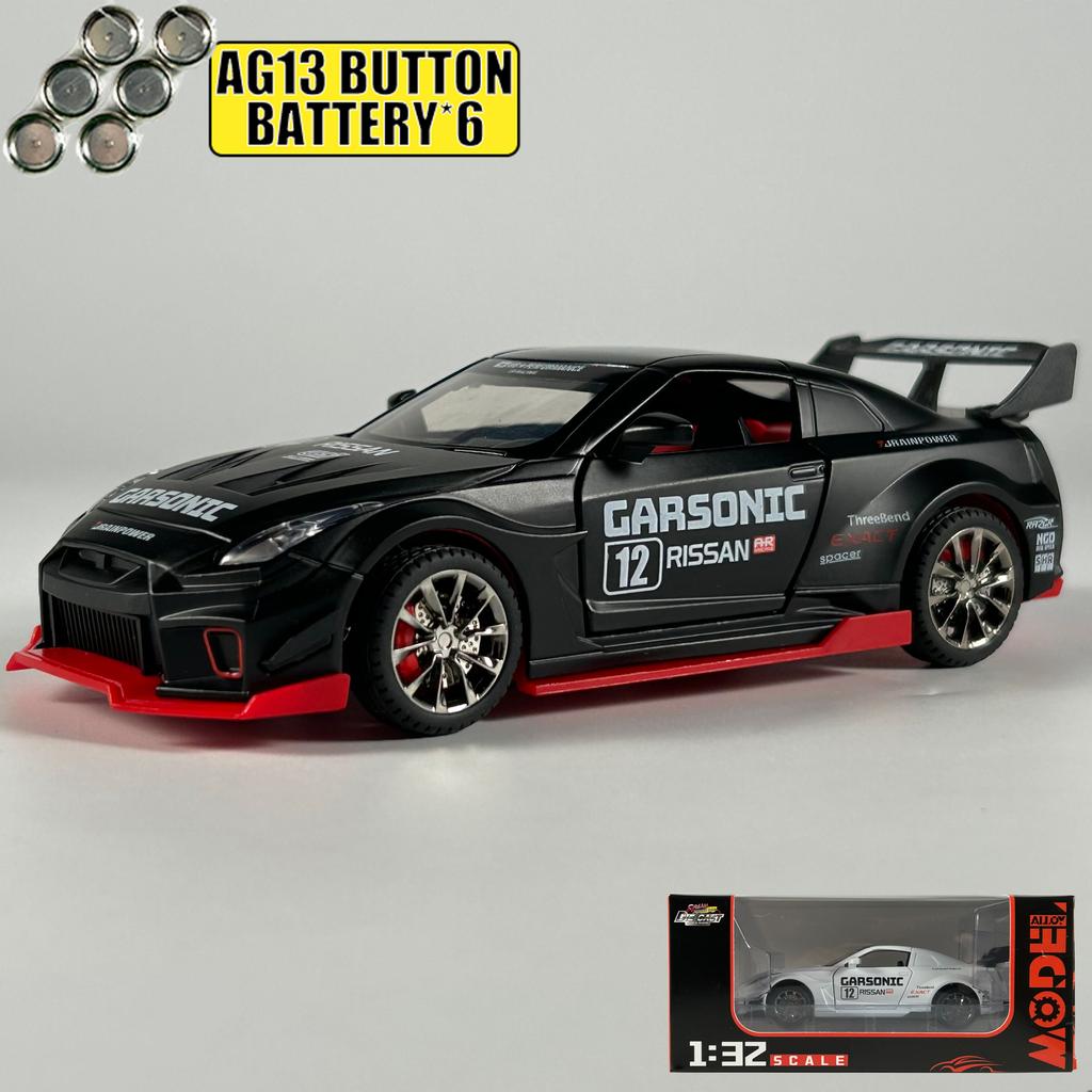 1:32 Nissan GTR CSR2 Alloy Metal Diecast Model Car Home Decoration & Collectibles Hobby Display Ornaments Holiday Present Gifts