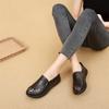 Винтажные туфли из натуральной кожи, женские балетки с цветочным принтом, черные женские ретро-лоферы, туфли на плоской подошве для пожилых людей, мягкие широкие мокасины