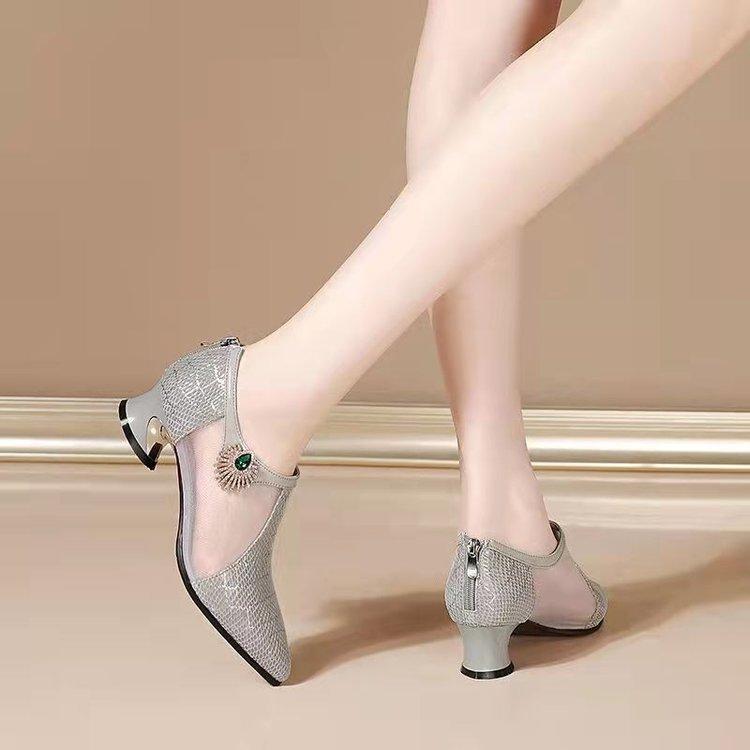 Fashionable Versatile Mesh Hollow Sandals for Women's New Breathable Pointed Thick Heel Middle Heel Shoes