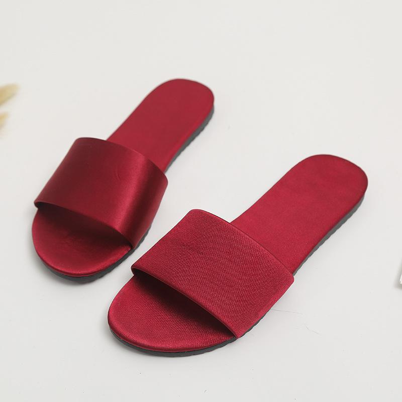 2024 Новые летние модные повседневные атласные домашние тапочки на плоской подошве, тапочки с открытым носком, домашние свадебные шлепанцы