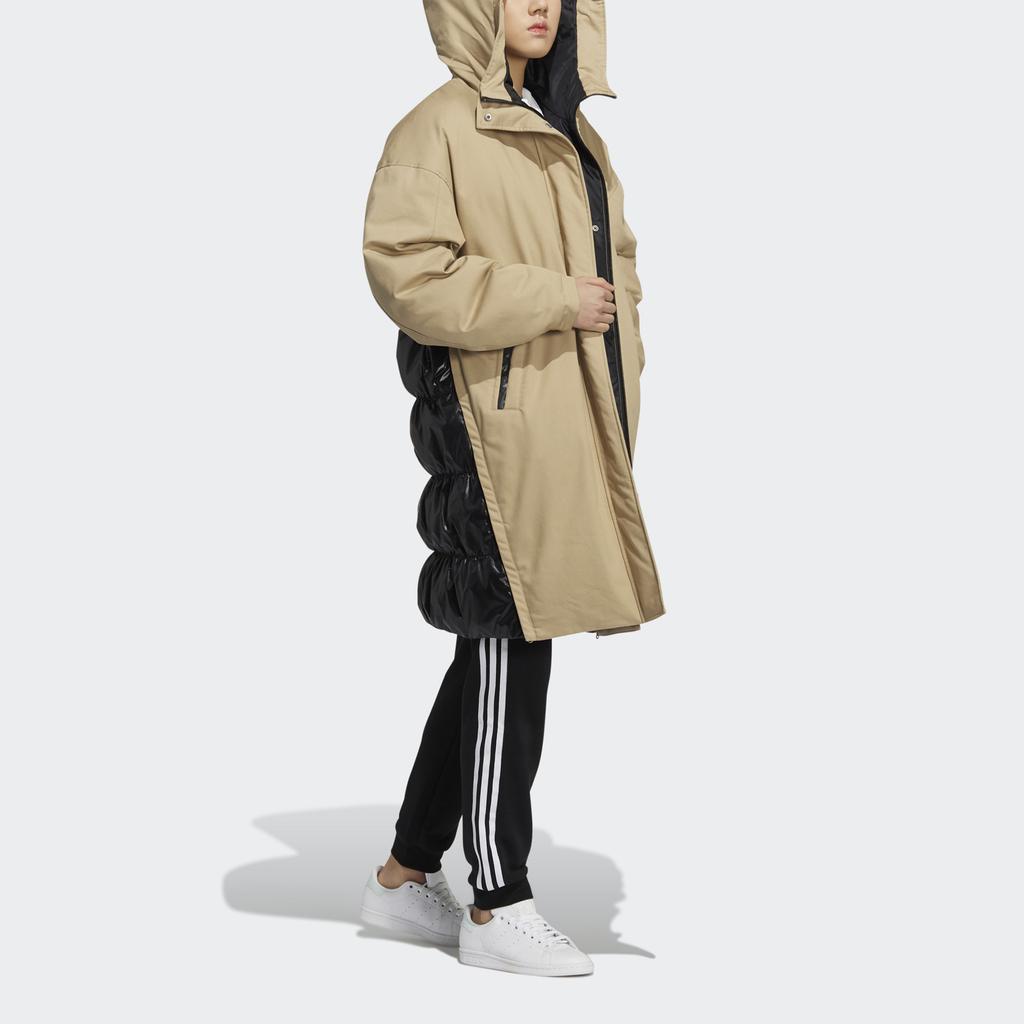 Adidas Женская утепленная парка Originals с цветовыми блоками, вставками и большим логотипом, средней длины, с капюшоном. Верхняя одежда. Хаки HF1585