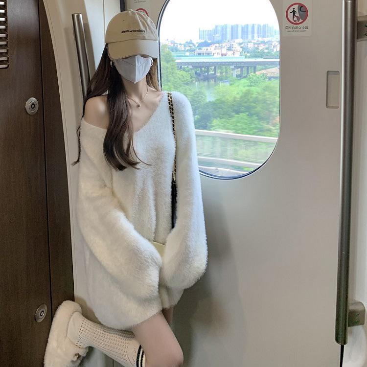 Женский осенний пуловер с V-образным вырезом и открытыми плечами – Нежный, свободный, белый вязаный топ с длинными рукавами