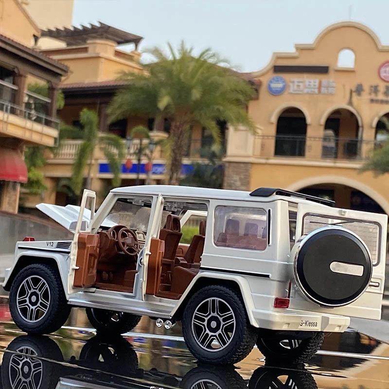 1/24 Benz G63 SUV литая модель автомобиля из литого металла и игрушечная модель внедорожника для моделирования звука и света коллекционная игрушка в подарок