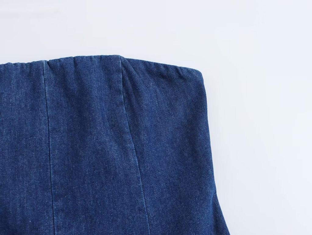 Весна 2025 Женское синее джинсовое платье без бретелей с открытыми плечами, длинное, с прямым вырезом и широким подолом