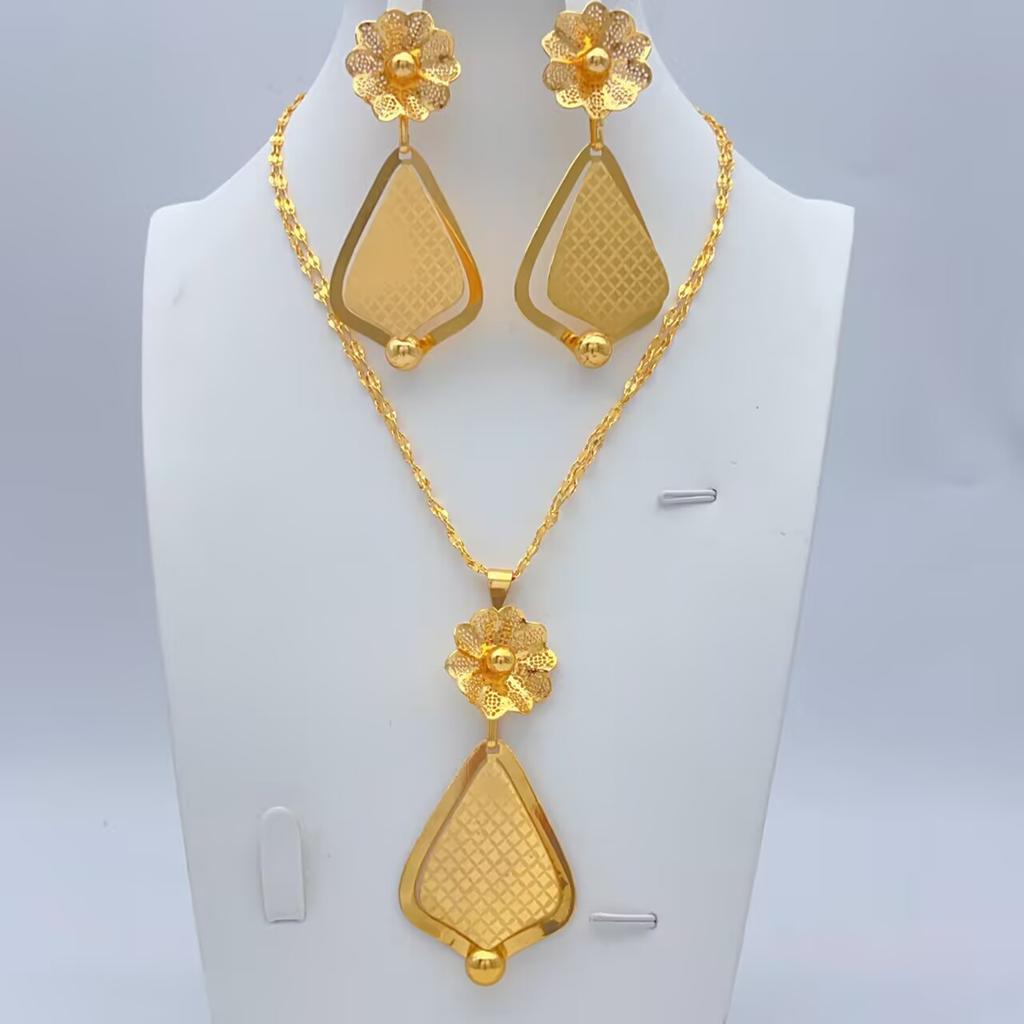 Dubai Copper Alloy Set Niche Women's 24K Pentagram Pendant Necklace Earrings Wedding Party African Jewelry 2026