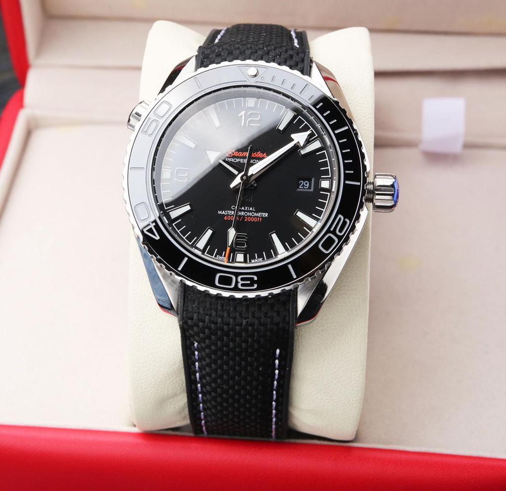 Часы для дайвинга Seamaster 600m с оранжевым спортивным резиновым ремешком и стальным корпусом