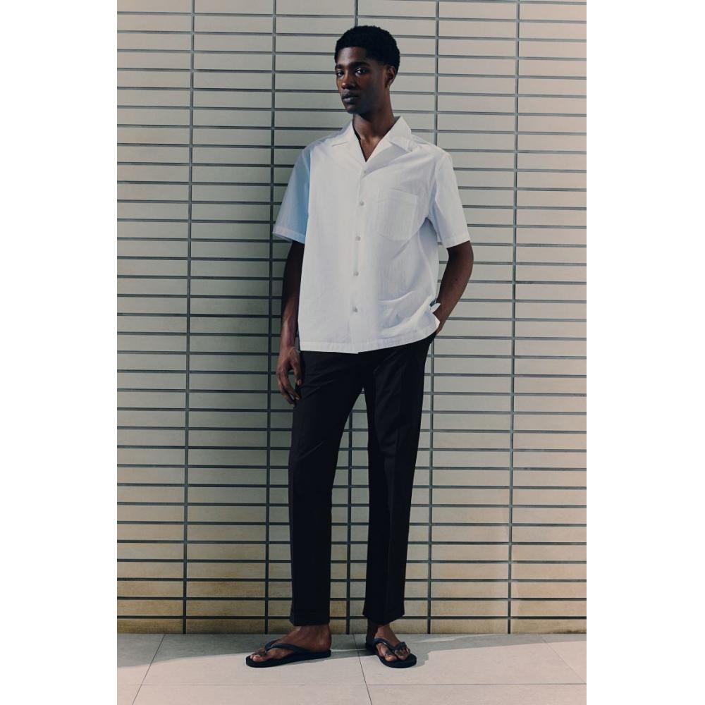 Узкие брюки-джоггеры стандартного кроя HM, черные