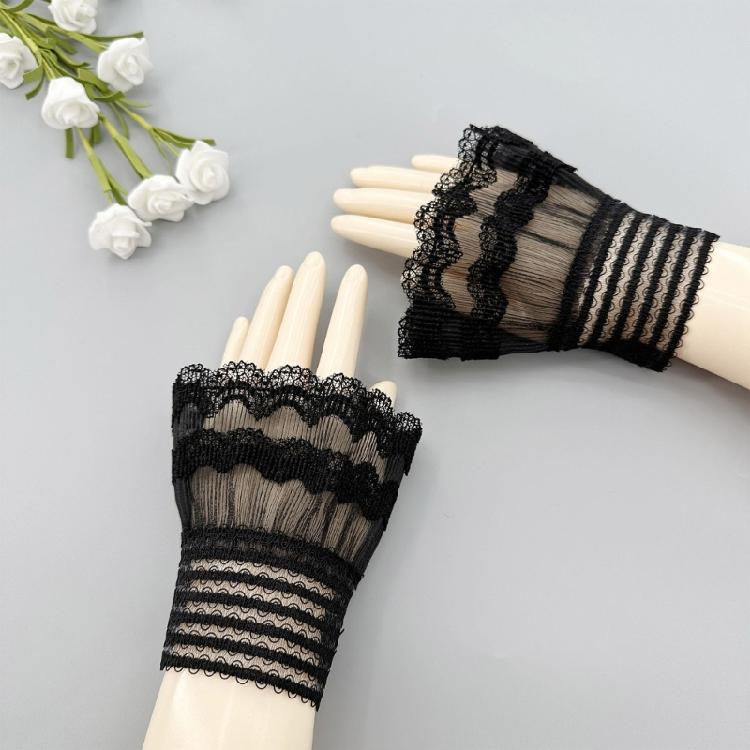 1 пара белых кружевных манжет, комплект аксессуаров для костюма, кружевная сетка, расклешенные рукава, съемные манжеты, плиссированные накладные манжеты со складками