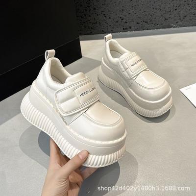 Маленькие кожаные туфли в британском стиле, женская обувь, весна 2024, новые женские туфли с толстой подошвой, увеличивающие рост, туфли-муффины Мэри Джейн