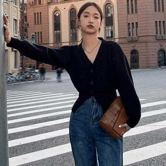 Women's V-Neck Knit Cardigan: French-Inspired, Fall/Winter Style