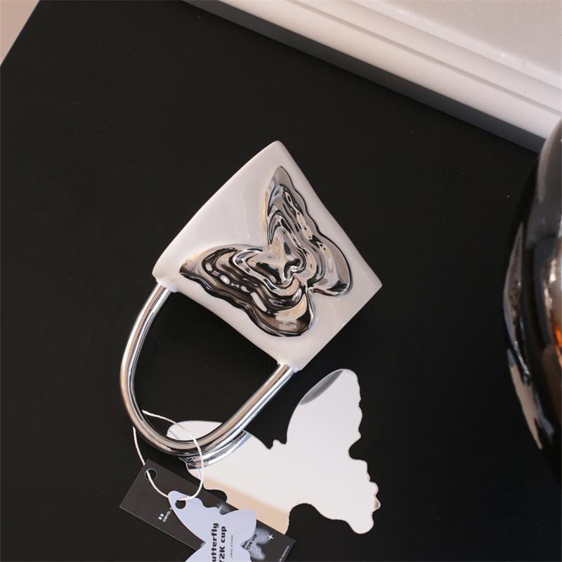 1 шт. 320 мл Оригинальный дизайн Кружка с большой ручкой и серебряным бантом Кофейная чашка Кружка с дизайном ручки в виде большого уха Подходит для домашнего декора Домашнее ежедневное питье