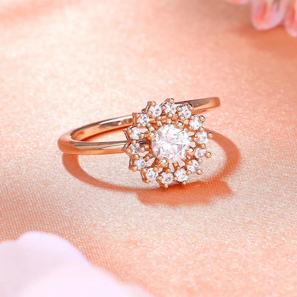Женское дизайнерское кольцо на палец Estele с розовым золотом и CZ Flower (регулируемое)