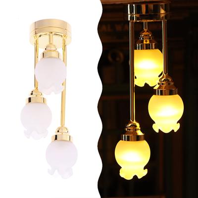 1:12 кукольных светильников Droplight Миниатюрная светодиодная люстра с тремя лампами-бутонами Потолочный светильник для кукольного дома Гостиная Спальня Декор Игрушка