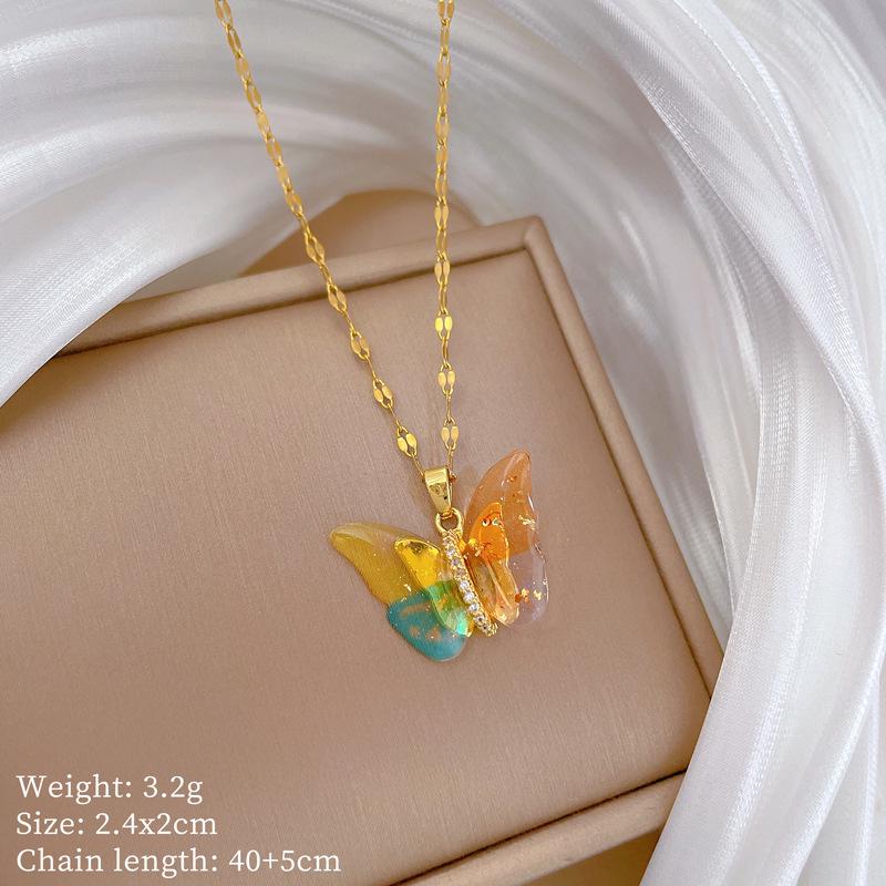 Подвеска-месяц из титановой стали: Элегантный дизайн микро-паве с полным бриллиантовым покрытием, сверкающий и стильный для женщин.