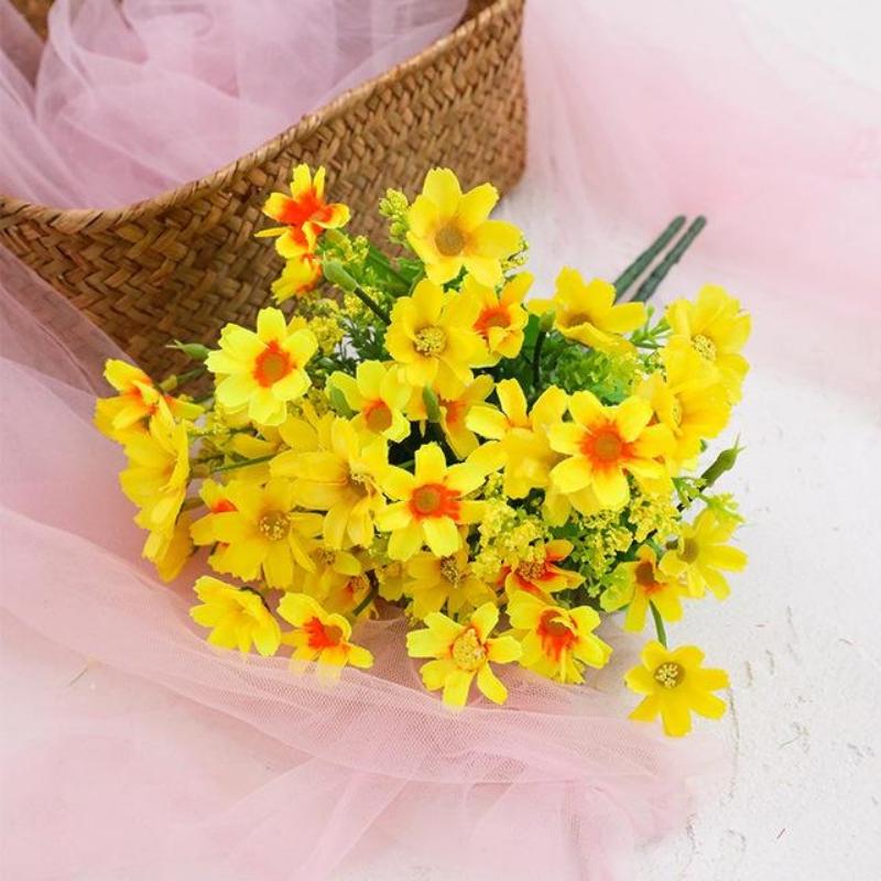 Artificial Daisies Flowers Outdoor Fake Plants for Wedding Party Home Decoration (1 Bouquet, 28 Heads)