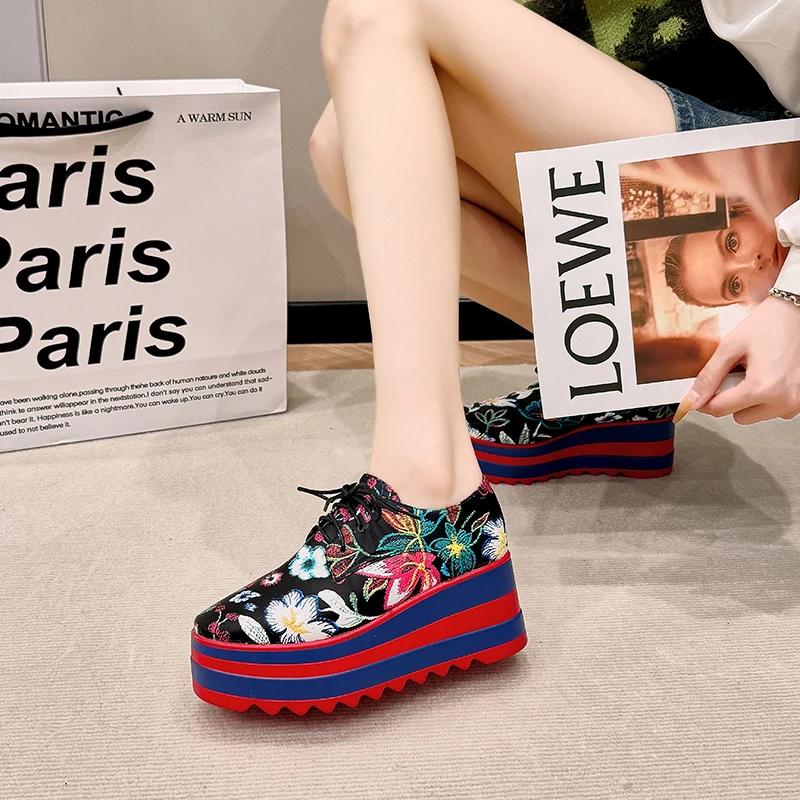 Модная женская обувь 2024 Женские туфли на высоком каблуке на шнуровке Большие размеры Повседневные туфли-лодочки Женский принт Круглый носок Платформа Клинья Женская обувь Zapatos