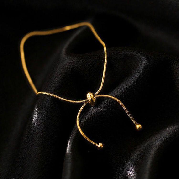 Meichen 18k Gold Non-Fading Titanium Steel Women's Fashion Bracelets - Simple, Versatile, Trendy European and American Style.