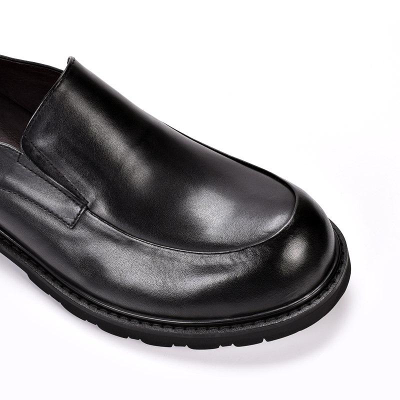 Мужские кожаные туфли-лоферы с круглым носком в стиле business casual
