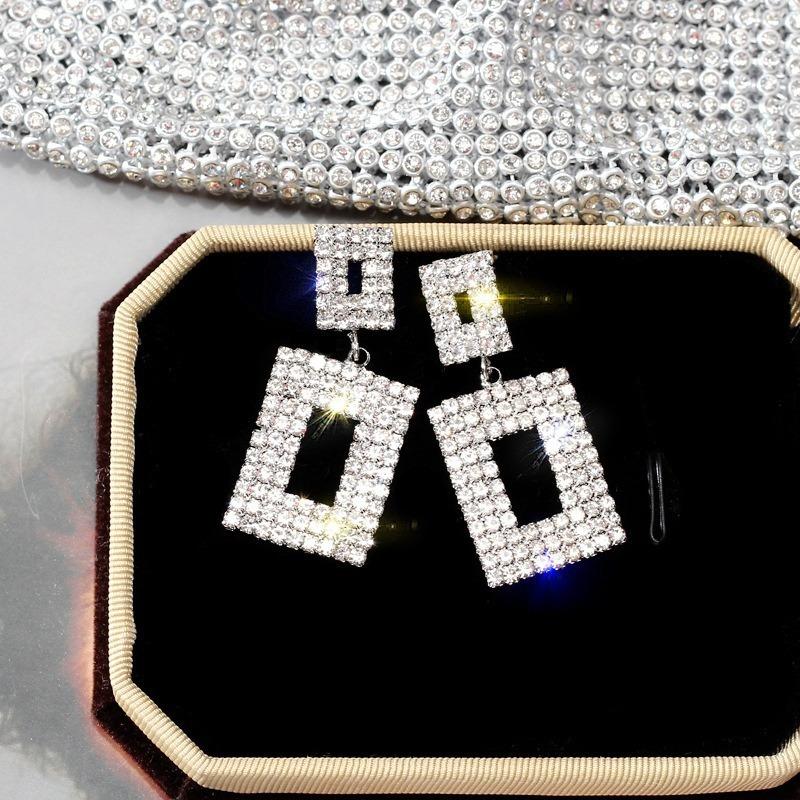 Блестящие геометрические полые квадратные серьги-капли с инкрустацией цирконом для женщин