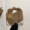 New Trendy Handbag Fashionable Texture Plush Messenger Bag Autumn and Winter Simple Niche Chain Handbag Women