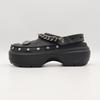 210688-001 crocs Сабо Stomp с украшениями Черный