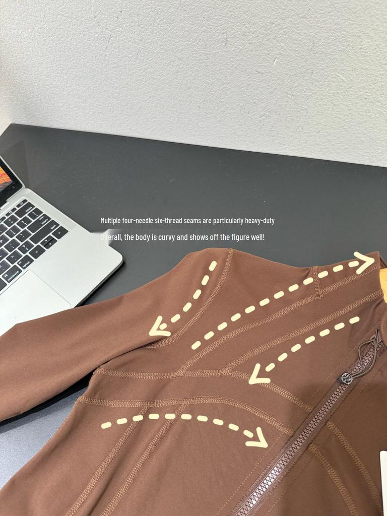 Женская куртка для йоги Lulu Nude Feel - Облегающий крой, воротник-стойка, длинный рукав, спортивный топ на молнии для бега и фитнеса.