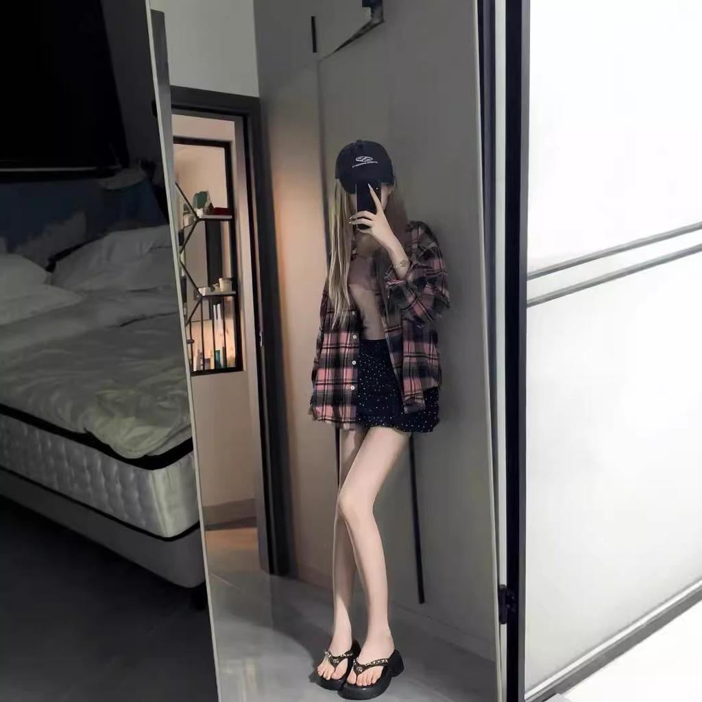 Women's Summer Sun Protection Plaid Shirt Jacket - 2024 Oversized Long-Sleeve Retro Top for Early Autumn.